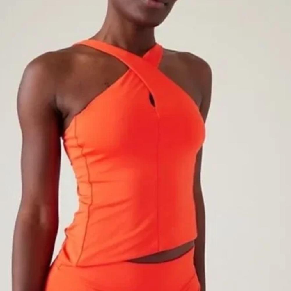 Athleta Women XS Orange Removable Pads Quick Dry Crossed Tankini Swim Top NWT